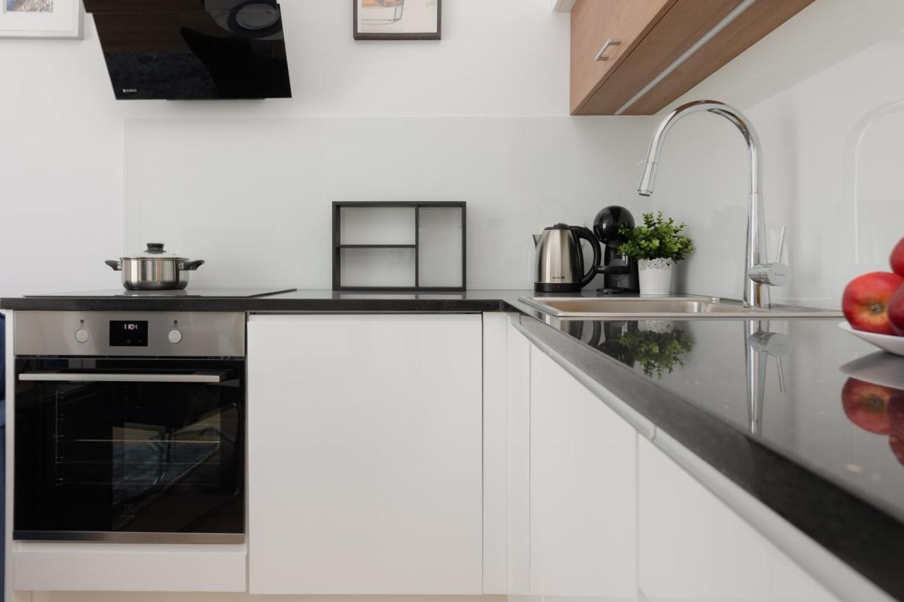 Srodmiescie Bonifraterska By Renters Appartement *